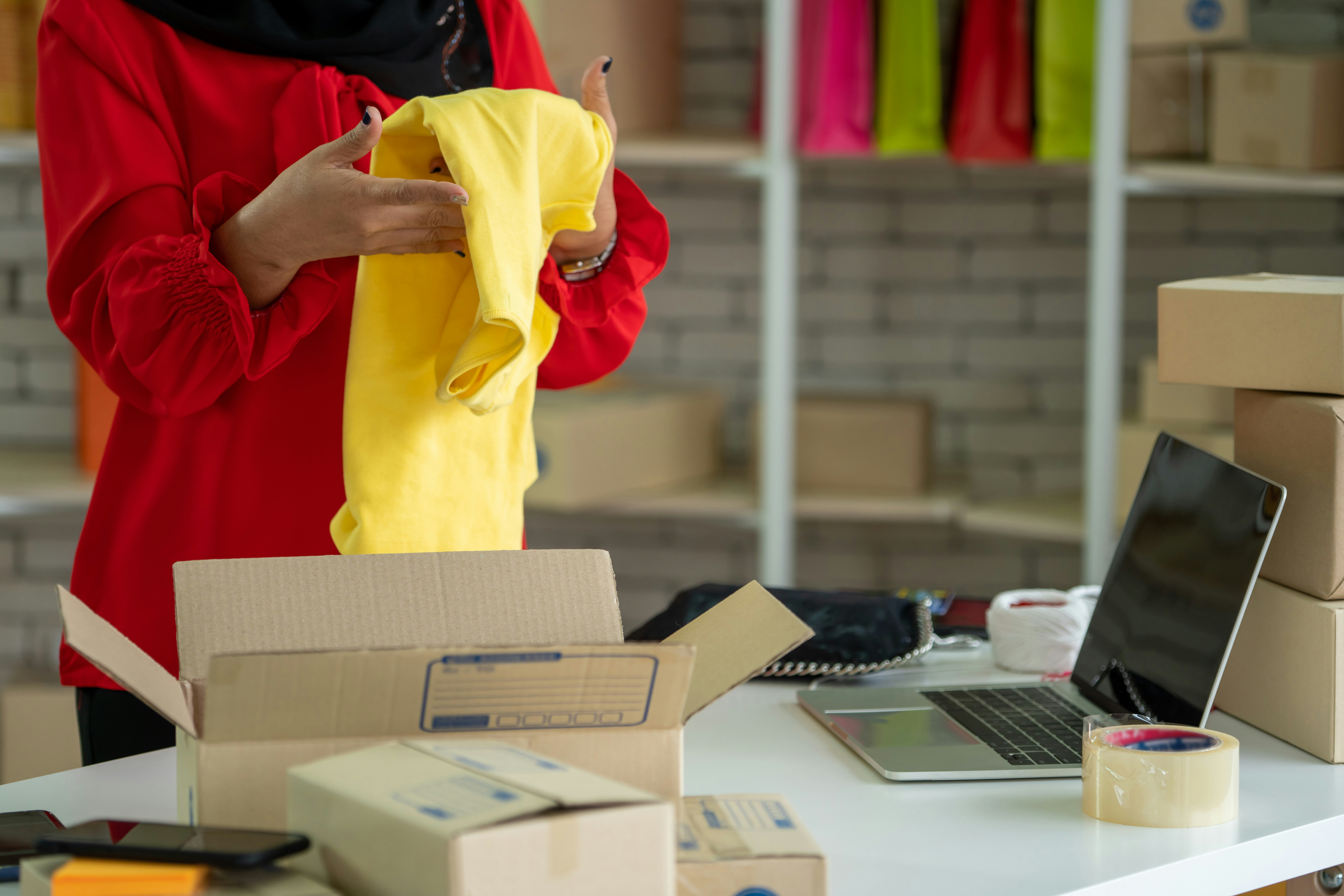 How IoT is Personalizing Fashion Retail