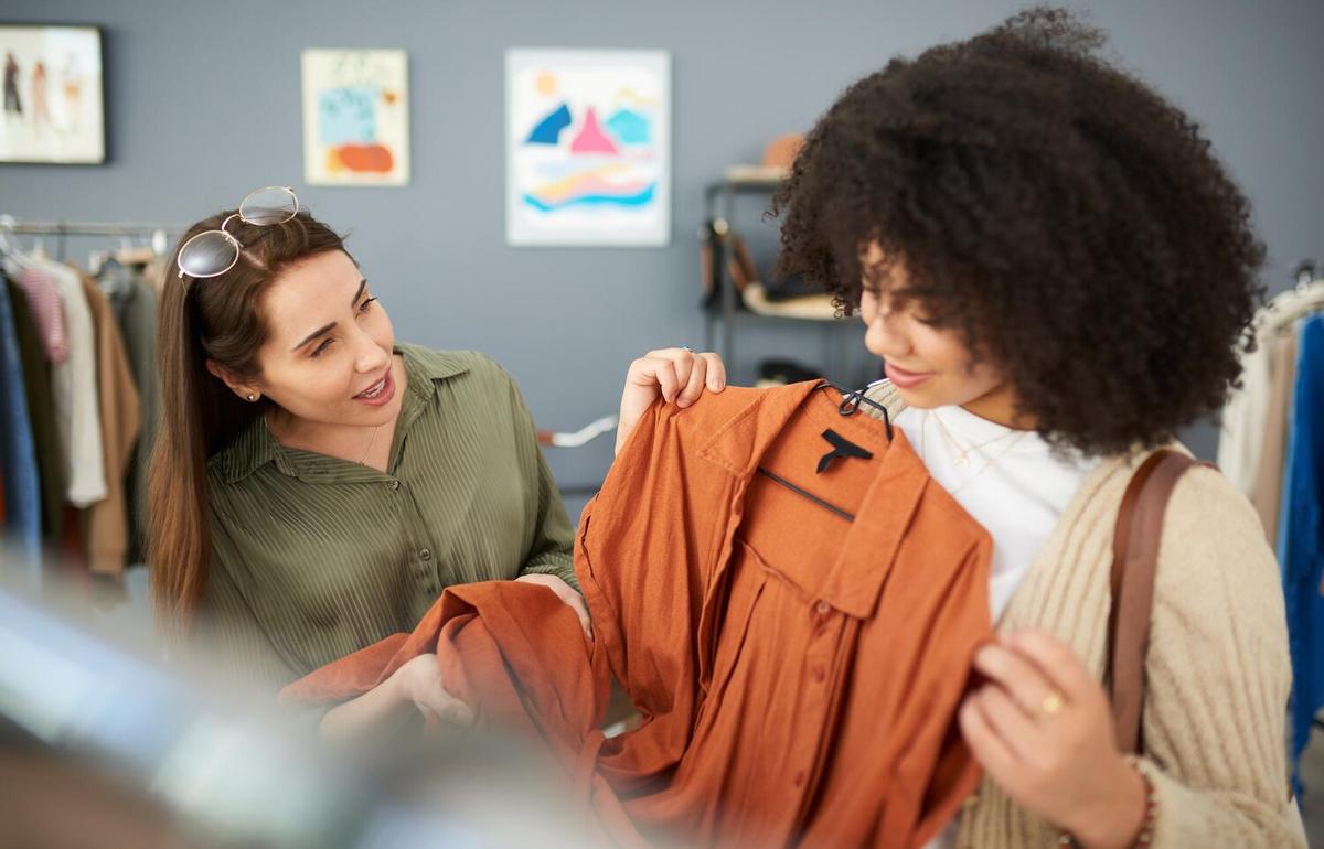 The Psychology of Fashion Marketing: What Drives Consumer Behavior?